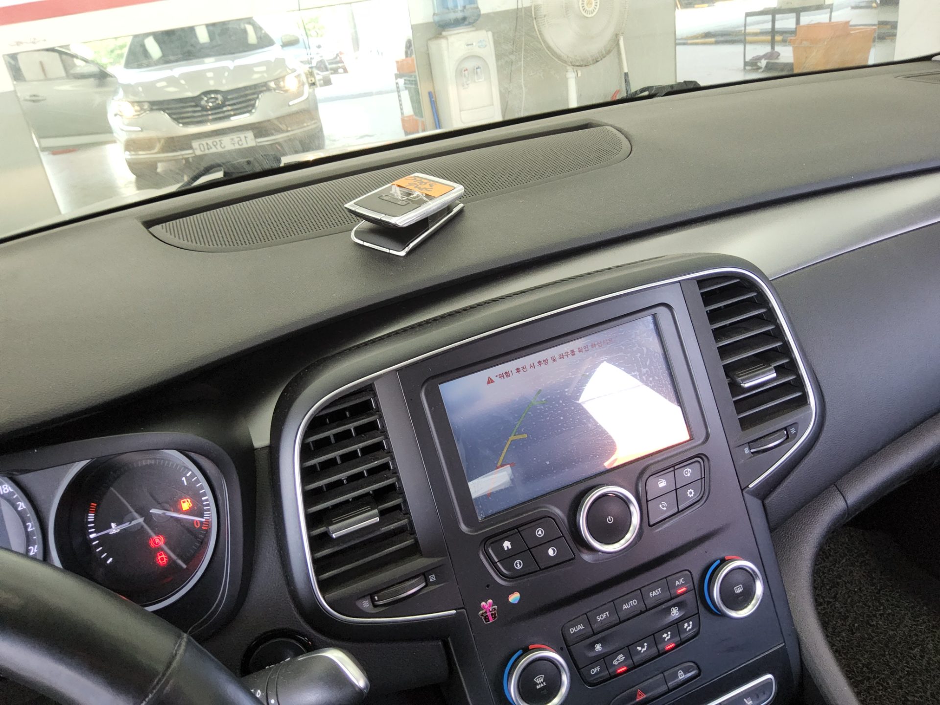 رينو (Samsung) إس إم 6 2.0 Lpe Disabled Vehicle Se 2019 SE