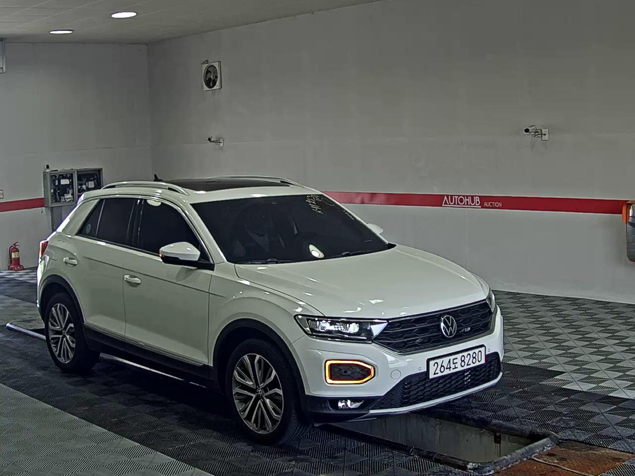 2021 - volkswagen t-roc
