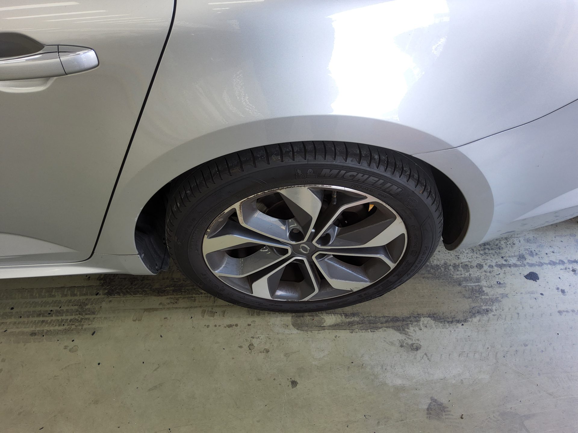 رينو (Samsung) إس إم 6 2.0 Lpe Disabled Vehicle Se 2019 SE