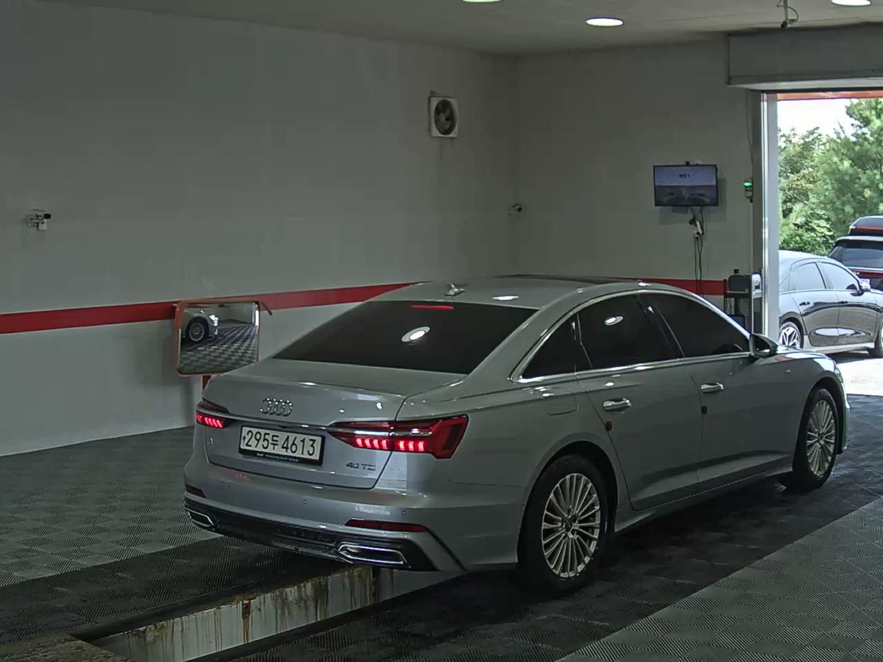 أودي إيه 6 (5Th Gen) 40 TDI بريميوم 2021 40 بريميوم