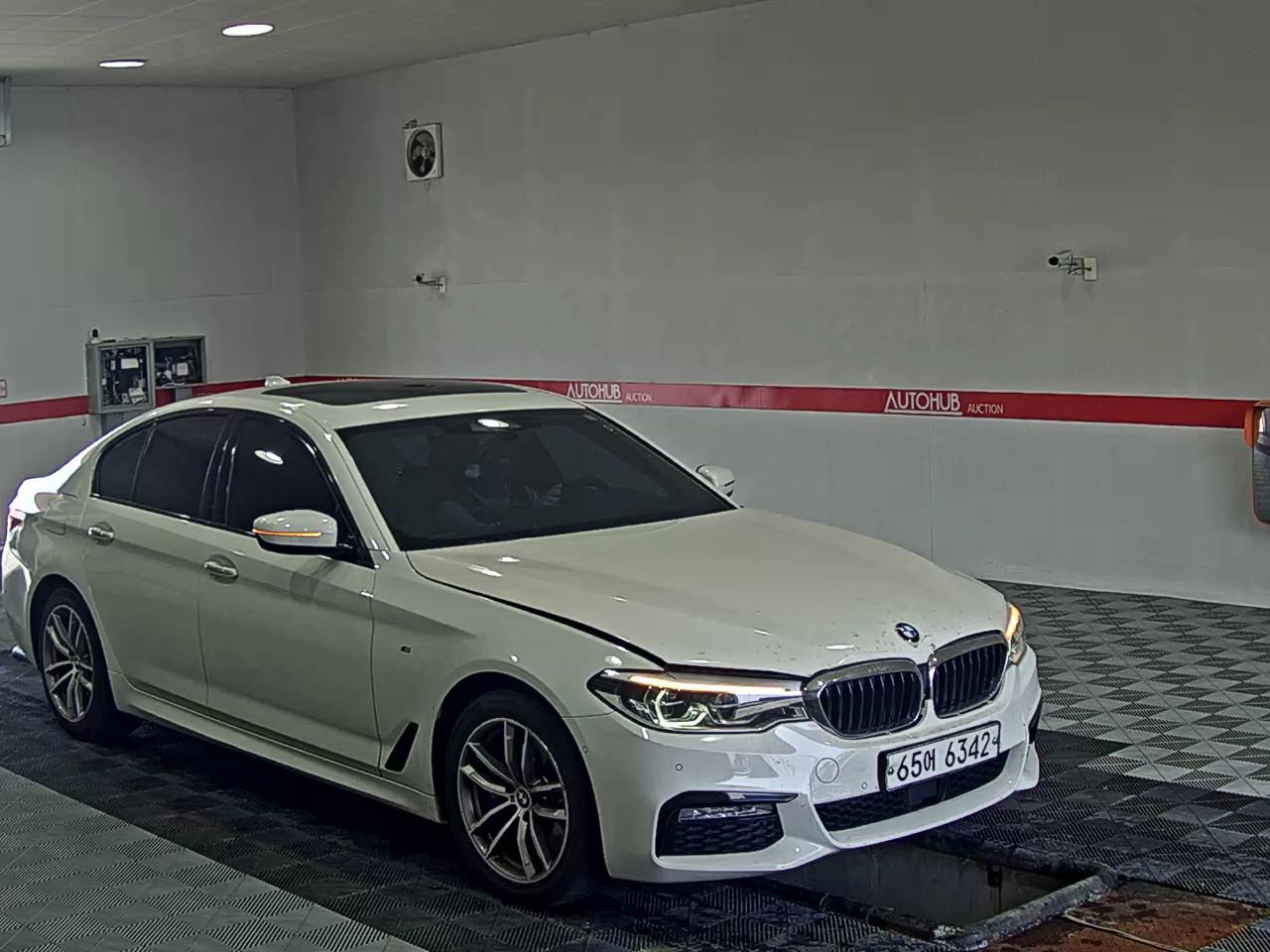 بي إم دبليو 5 Series (7Th Gen) 530I M Sport Pack بلس 2017 SPORT PLUS