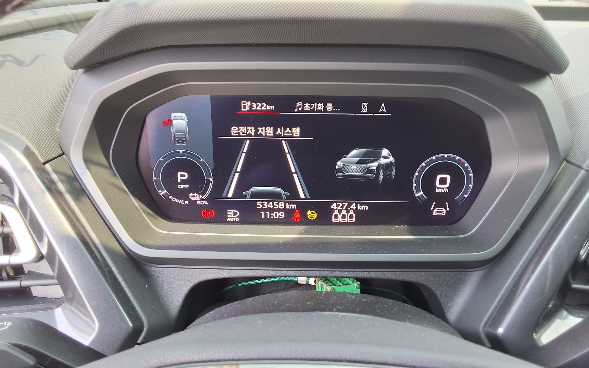 2022 - audi q4