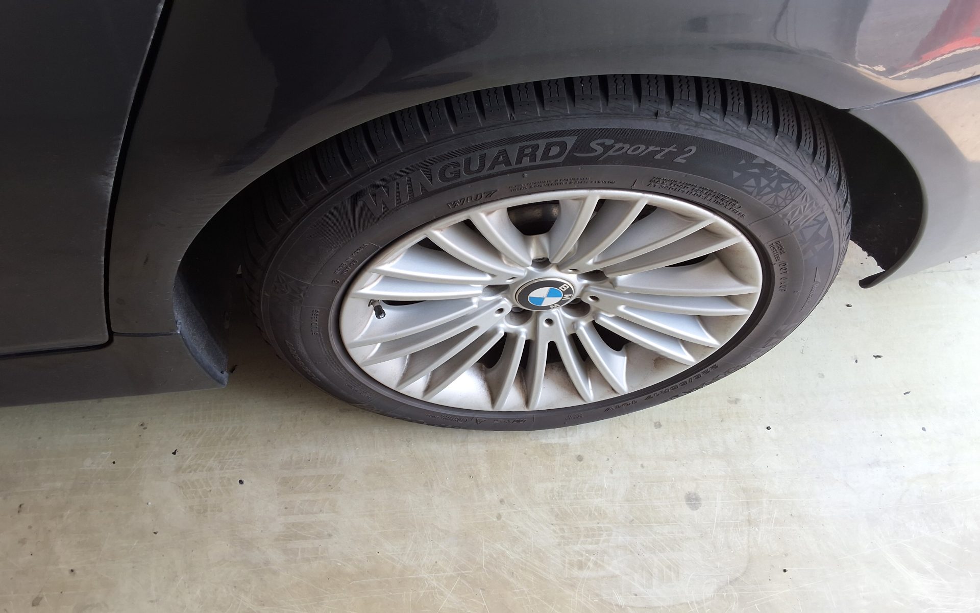 بي إم دبليو 5 Series (6Th Gen) 520D 2015 520d