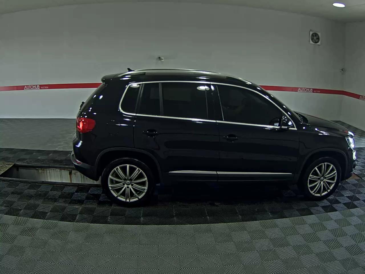 فولكس فاجن تيجوان 2.0 TDI Bluemotion بريميوم 2015 بريميوم