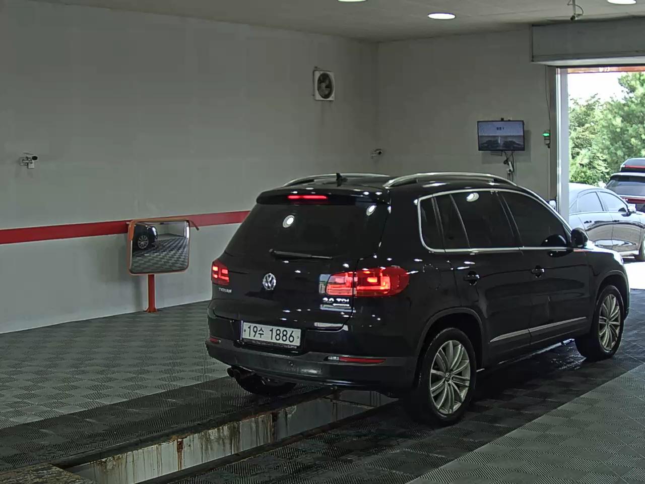 فولكس فاجن تيجوان 2.0 TDI Bluemotion بريميوم 2015 بريميوم