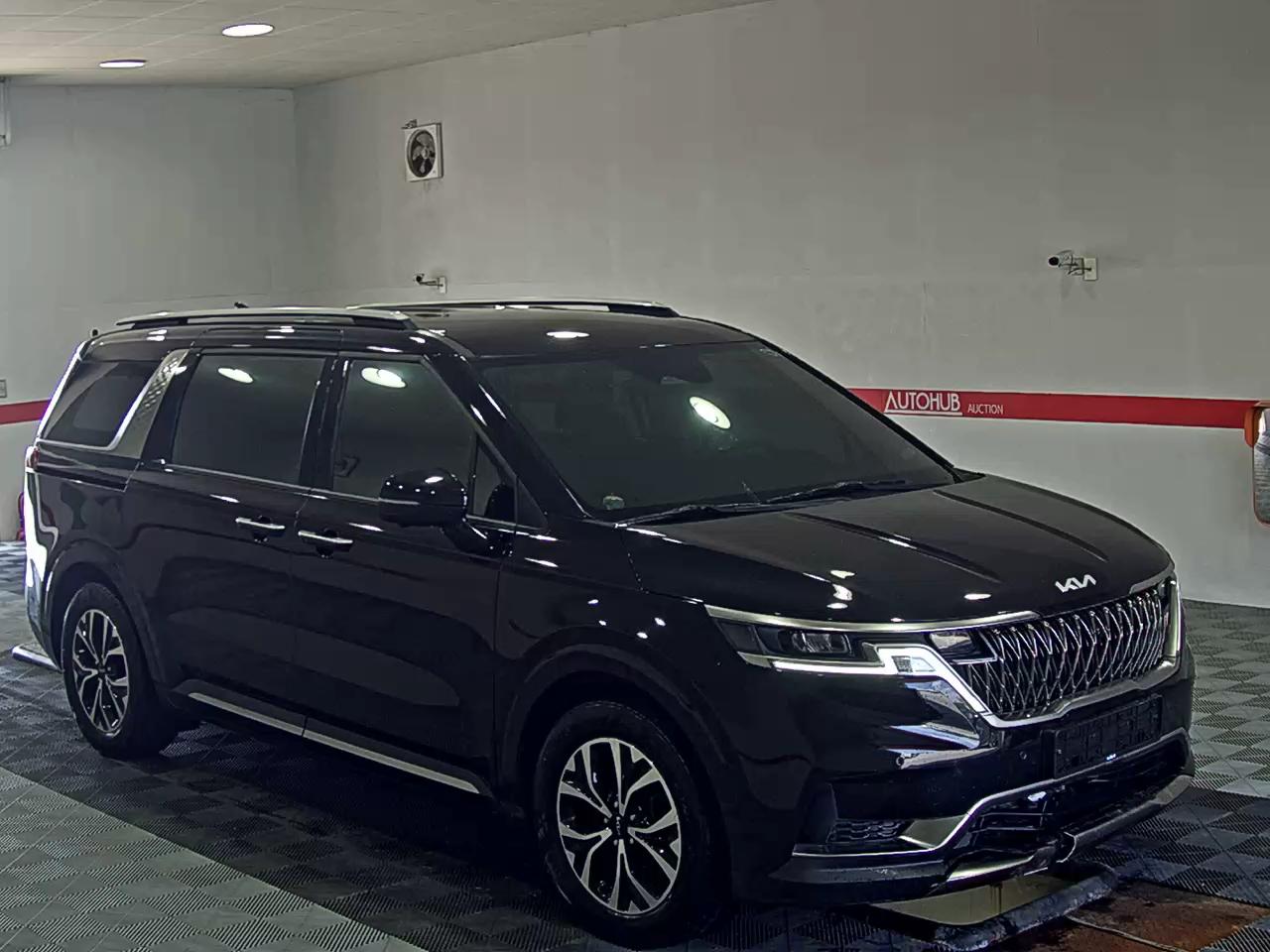 2023 - kia carnival