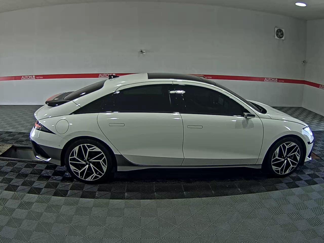 هيونداي أيونيك 2023 طويل المدى PRESTIGE