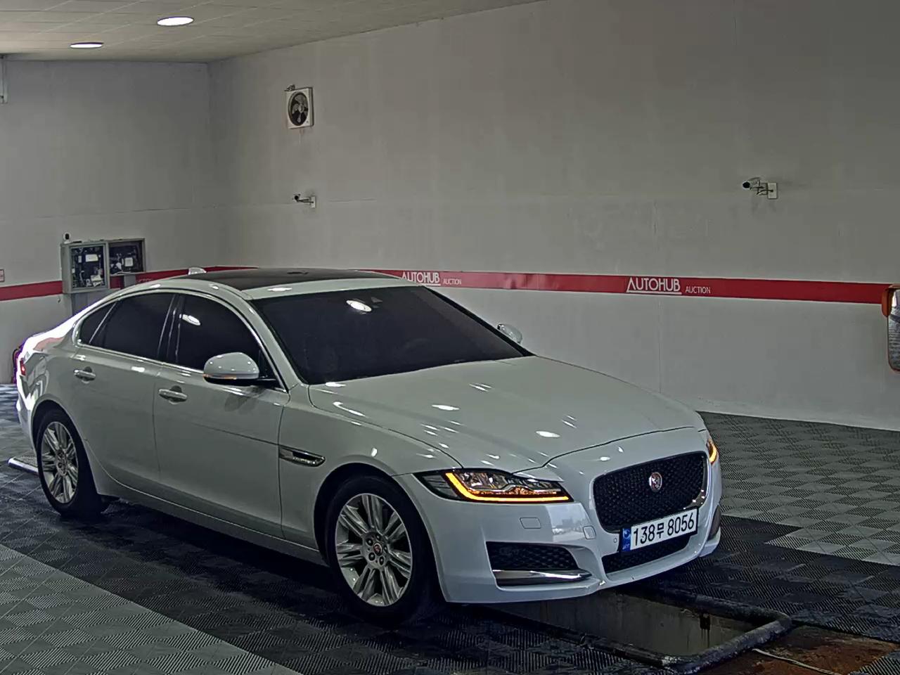 جاكوار Xf (2Nd Gen) 3.0 30D Portfolio 2016