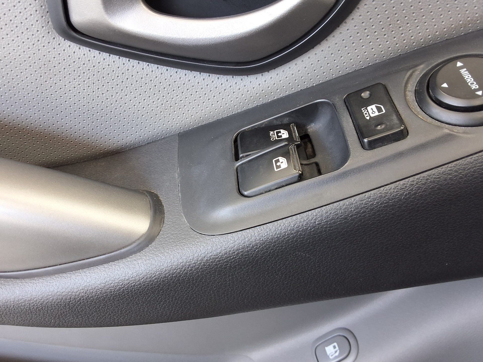هيونداي الجديد جراند ستاركس 3 Seater ديزل فان سمارت 2021 VAN SMART