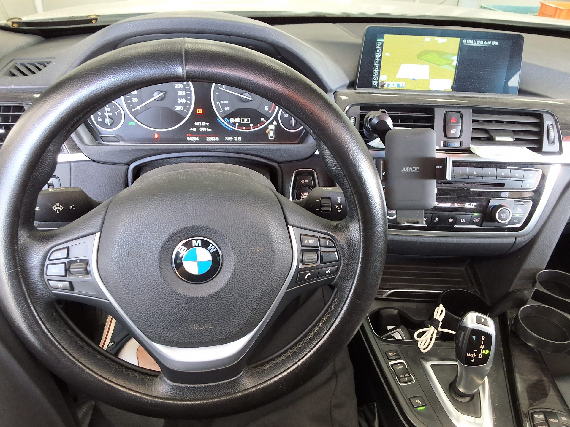 بي إم دبليو 4 Series (1St Gen) Gran كوبيه 420D لكجري 2016 فاخر