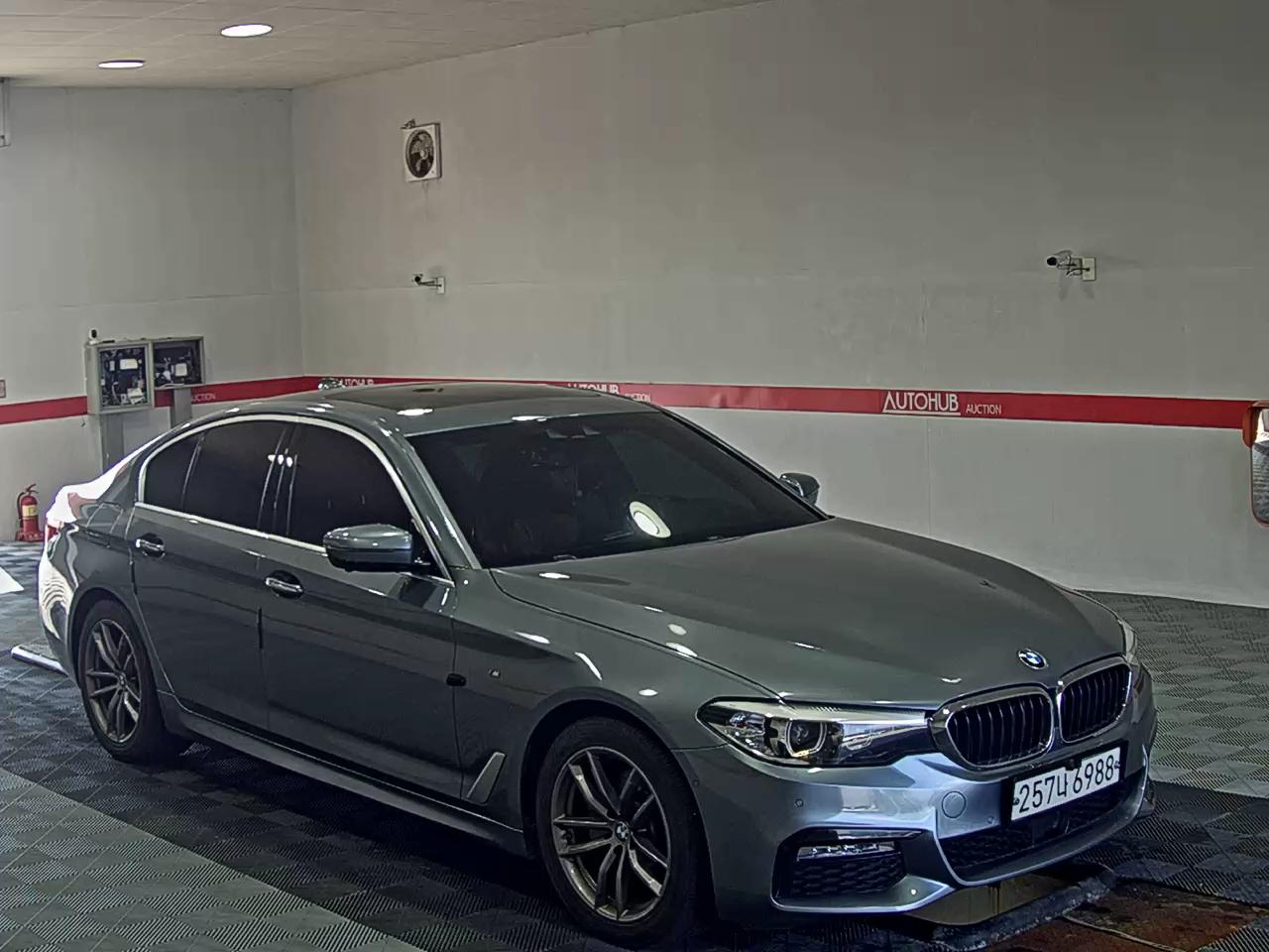 بي إم دبليو 5 Series (7Th Gen) 520D M Sport Pack سبيشل 2018 SPORT SPECIAL