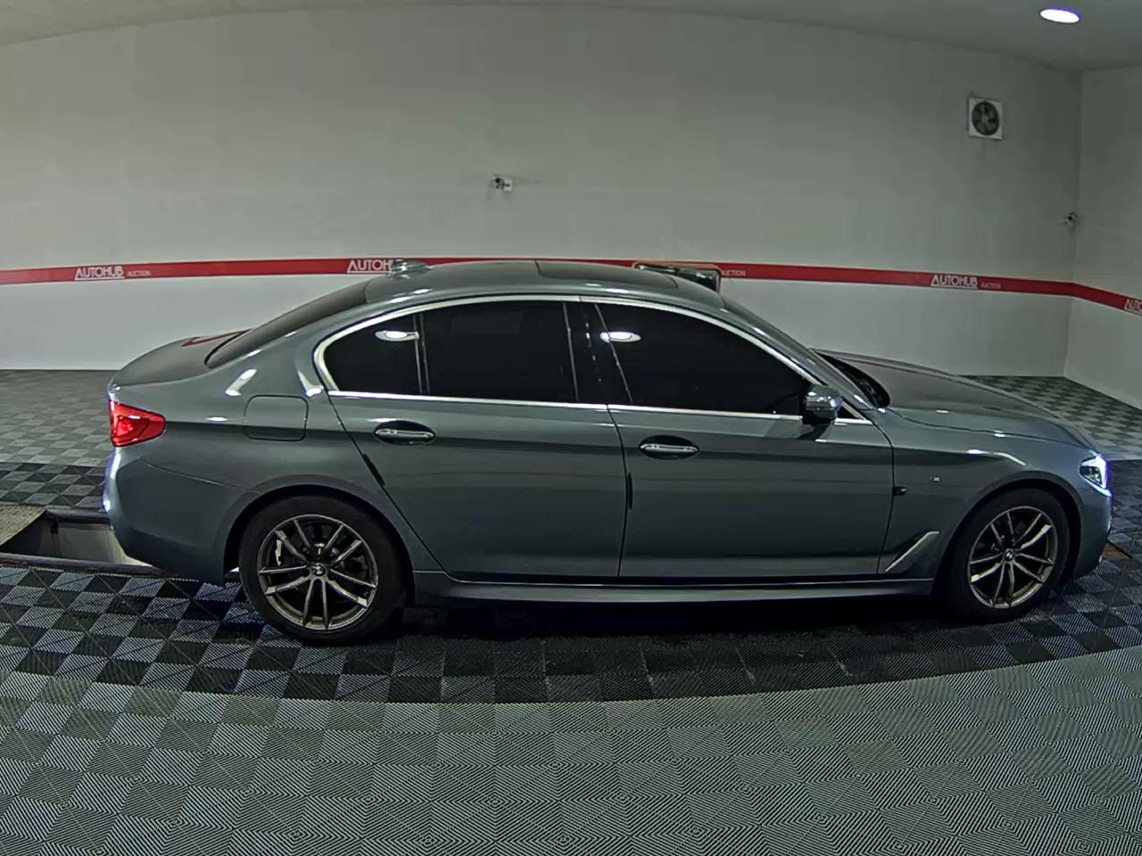 بي إم دبليو 5 Series (7Th Gen) 520D M Sport Pack سبيشل 2018 SPORT SPECIAL