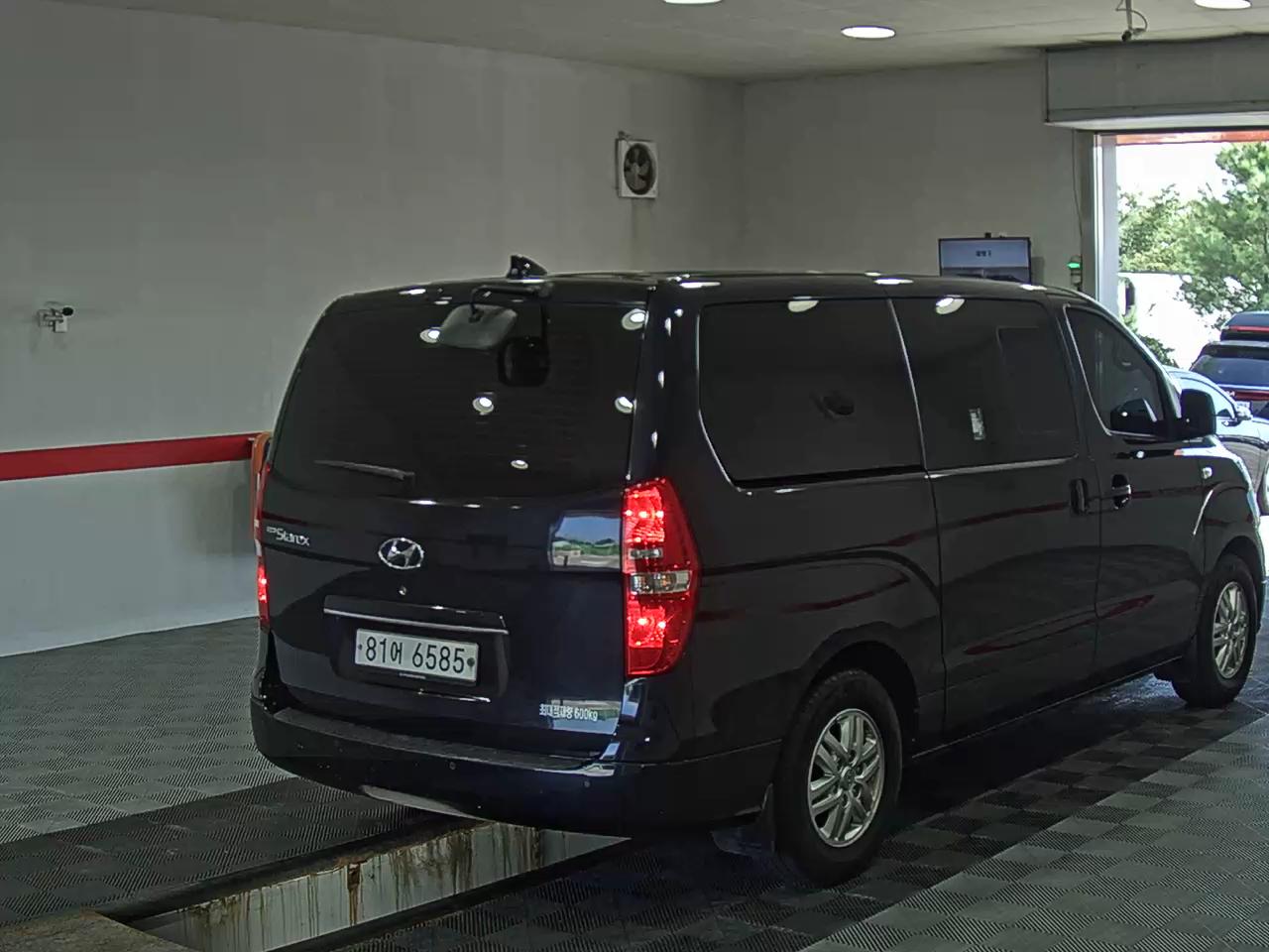 هيونداي الجديد جراند ستاركس 5 Seater ديزل فان سمارت 2019 VAN SMART
