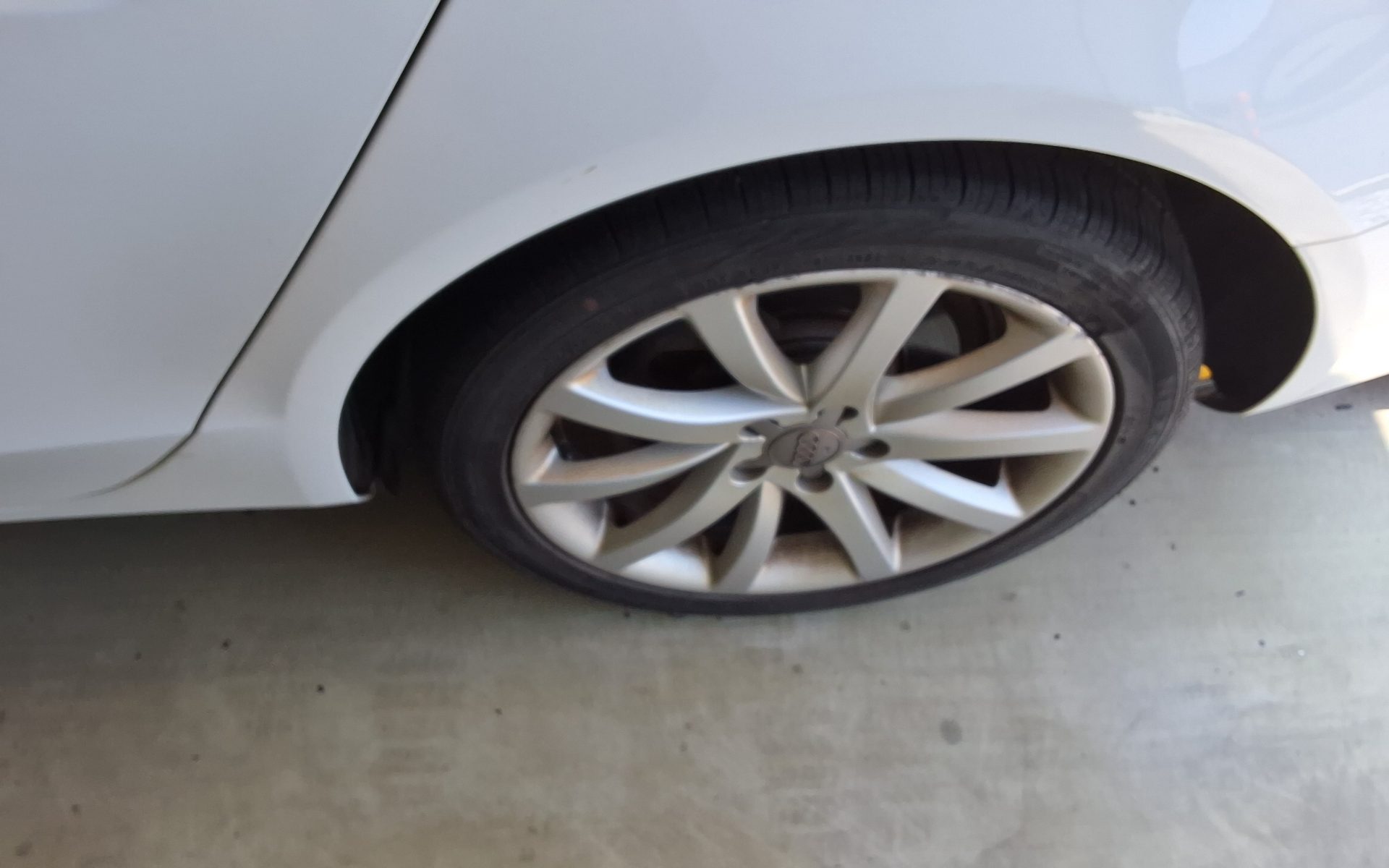أودي إيه 4 (4Th Gen) 2.0 TDI Dynamic 2014