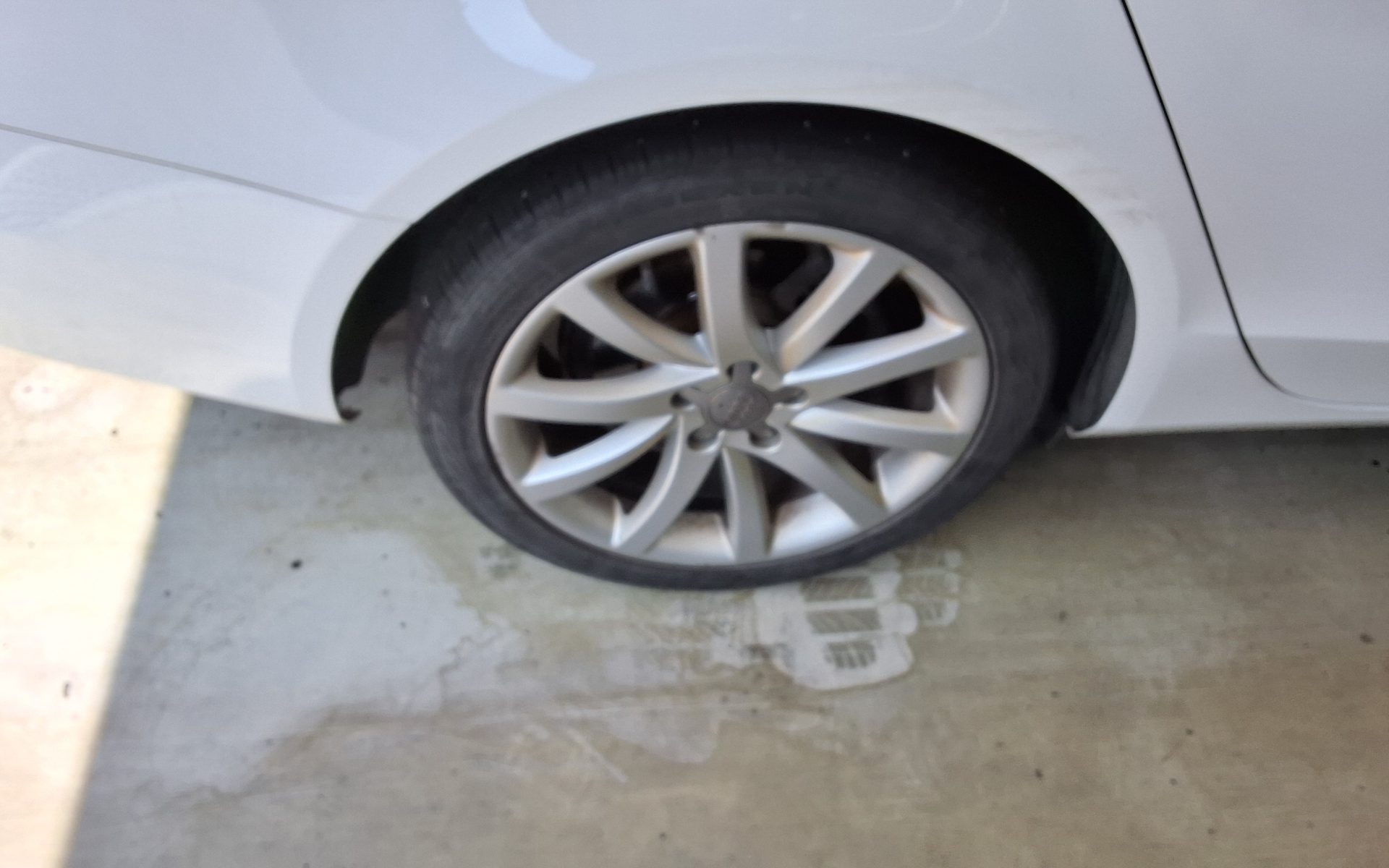 أودي إيه 4 (4Th Gen) 2.0 TDI Dynamic 2014