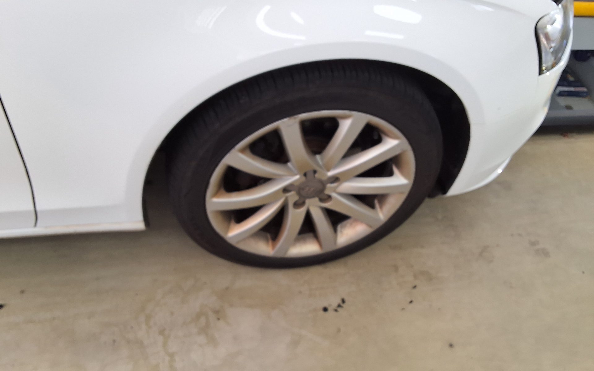 أودي إيه 4 (4Th Gen) 2.0 TDI Dynamic 2014