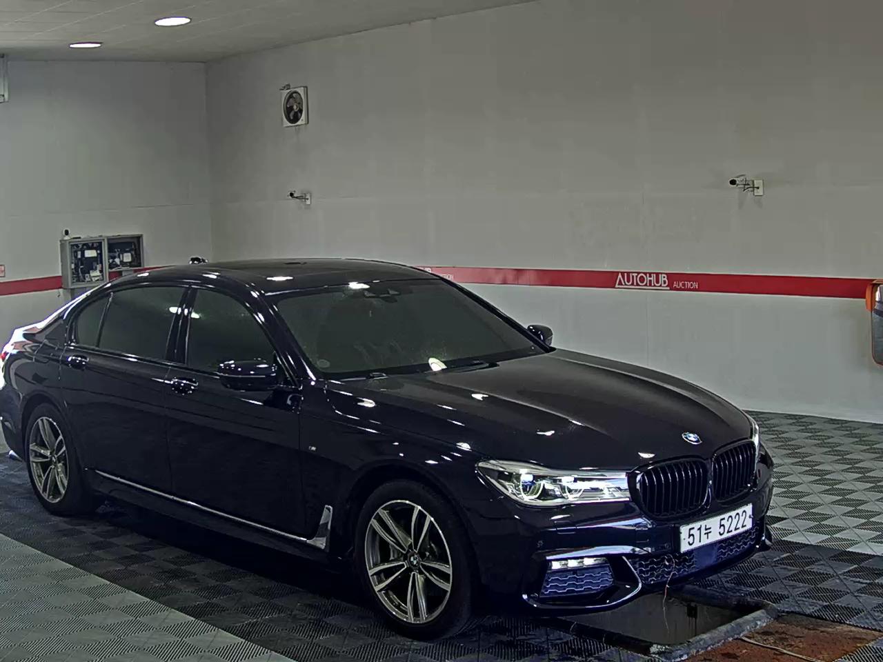 بي إم دبليو 7 Series (6Th Gen) 740Li إكس درايف M Sport Pack 2017 SPORT
