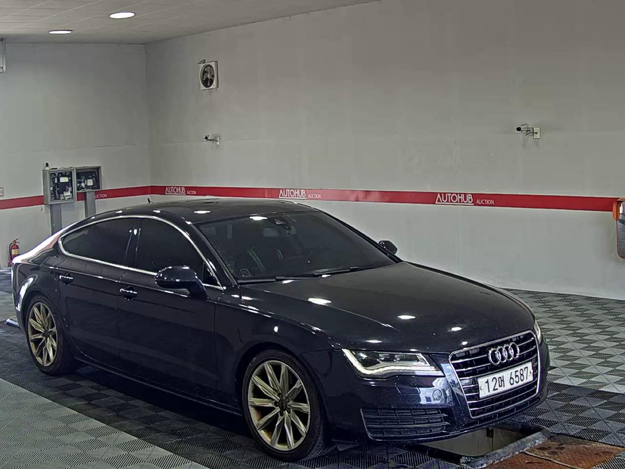 أودي إيه 7 3.0 TDI كواترو Dynamic 2013
