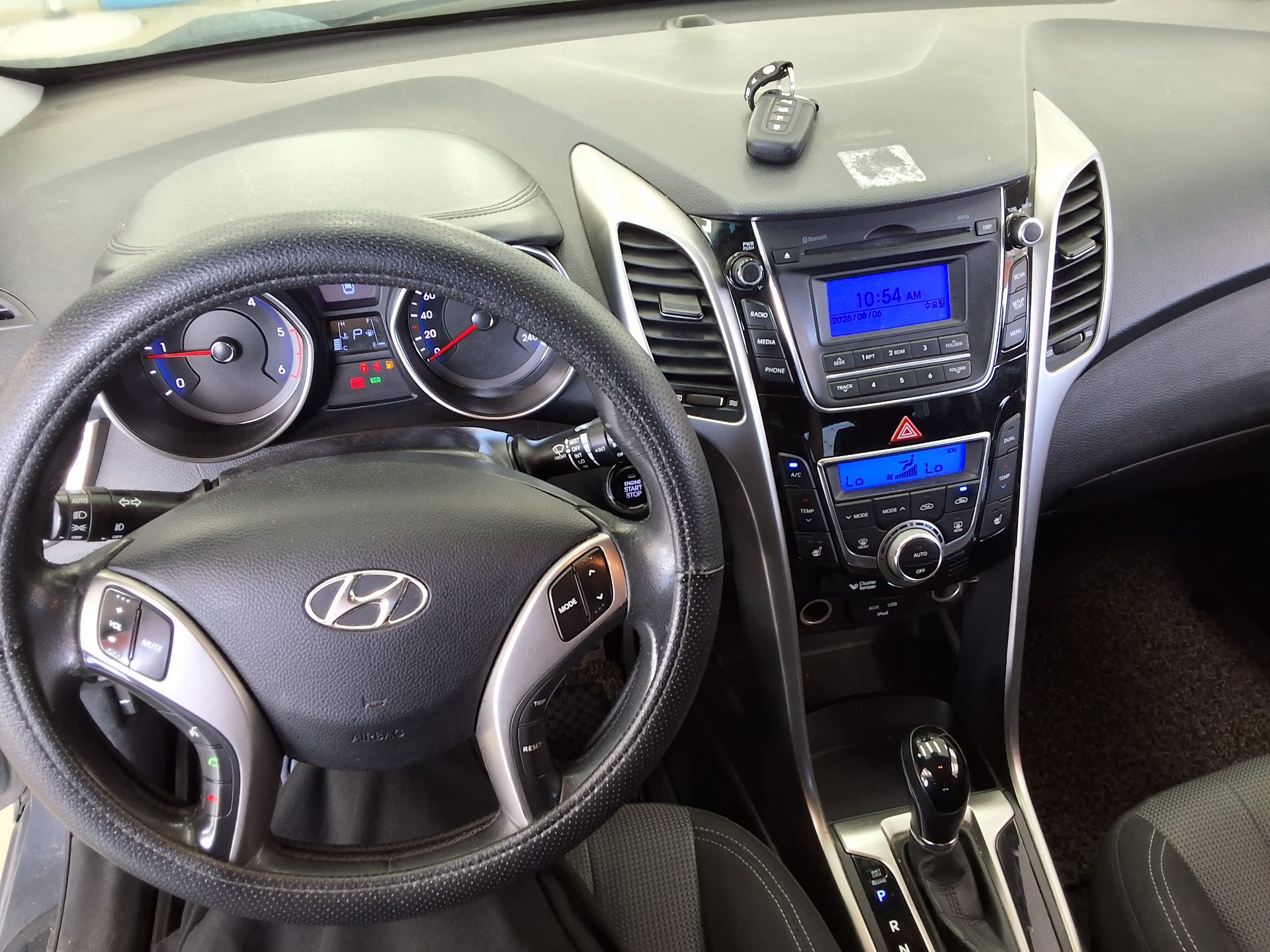 هيونداي جديد I30 1.6 VGT Unique 2012