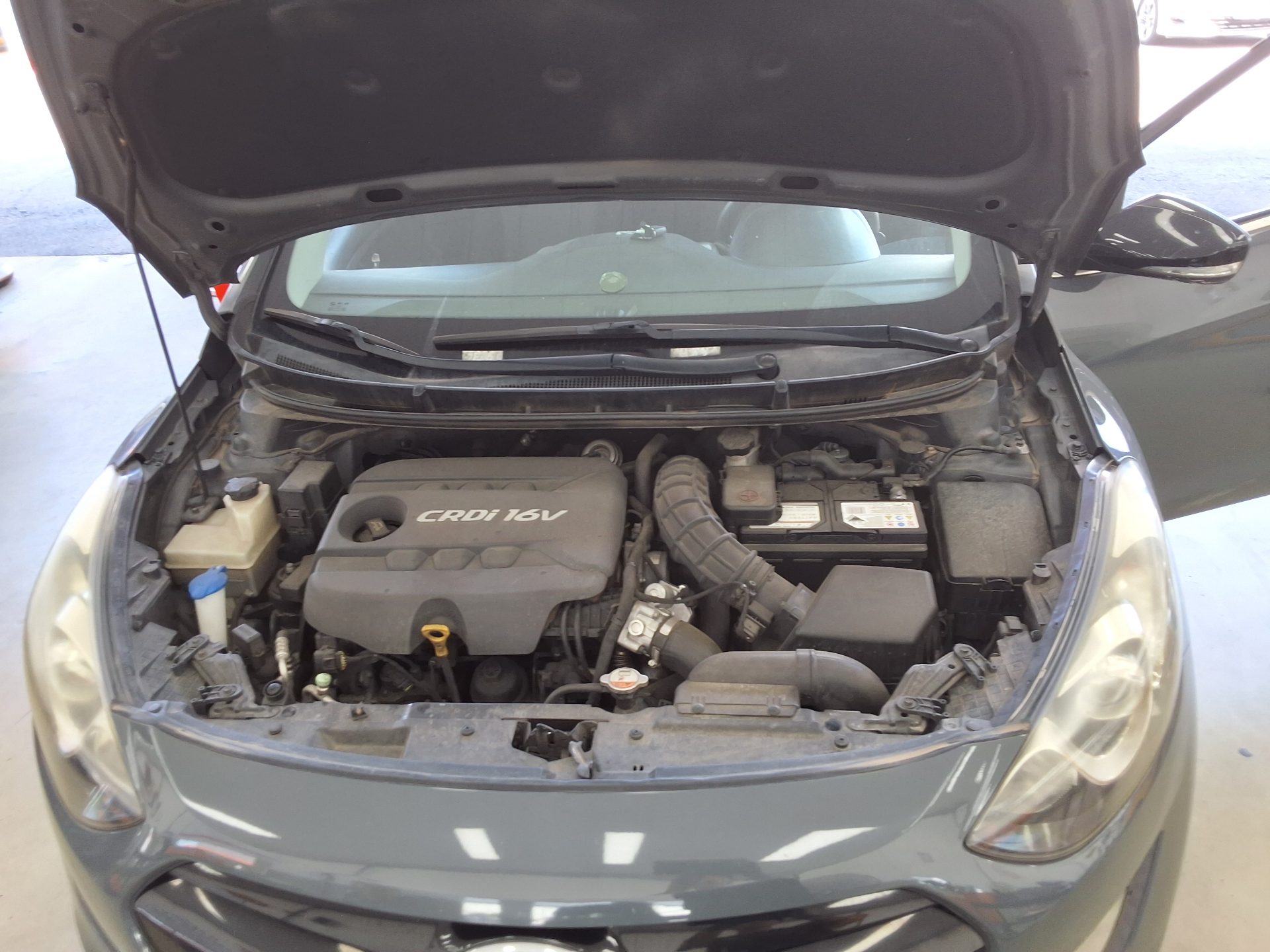 هيونداي جديد I30 1.6 VGT Unique 2012