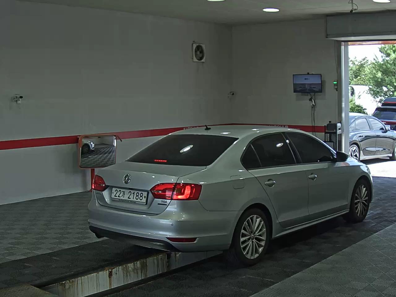 فولكس فاجن جيتا (6Th Gen) 1.6 TDI Bluemotion 2013