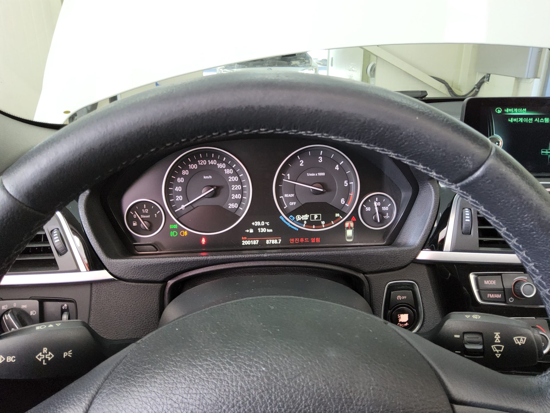 بي إم دبليو 3 Series (6Th Gen) 320D إكس درايف 2016 320d