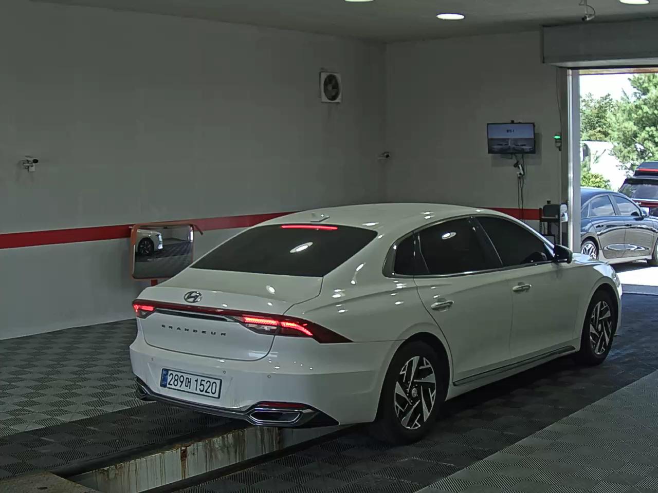هيونداي جرانديور 2023 IG LE BLANC