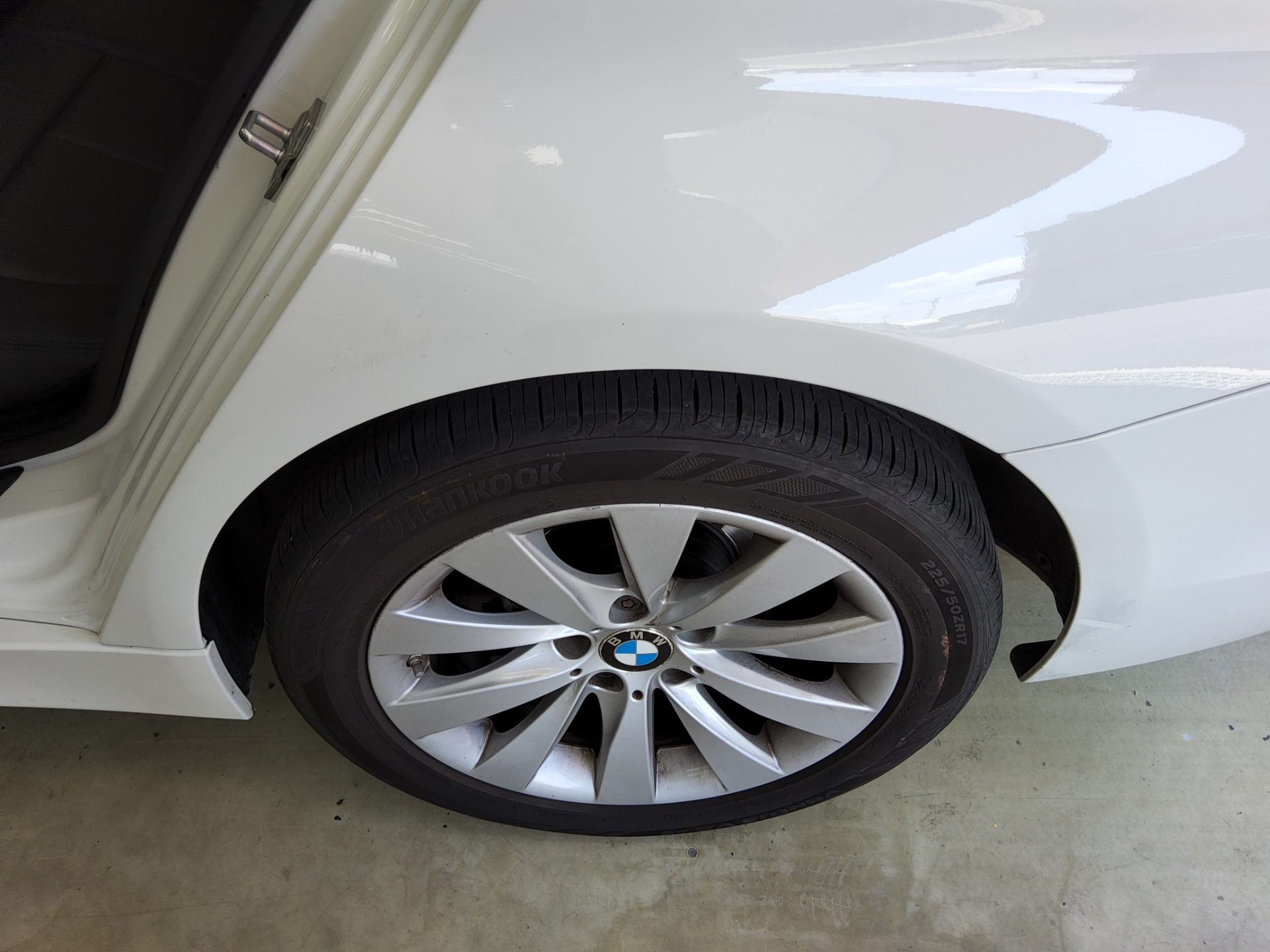 بي إم دبليو 3 Series (6Th Gen) 320D إكس درايف 2016 320d