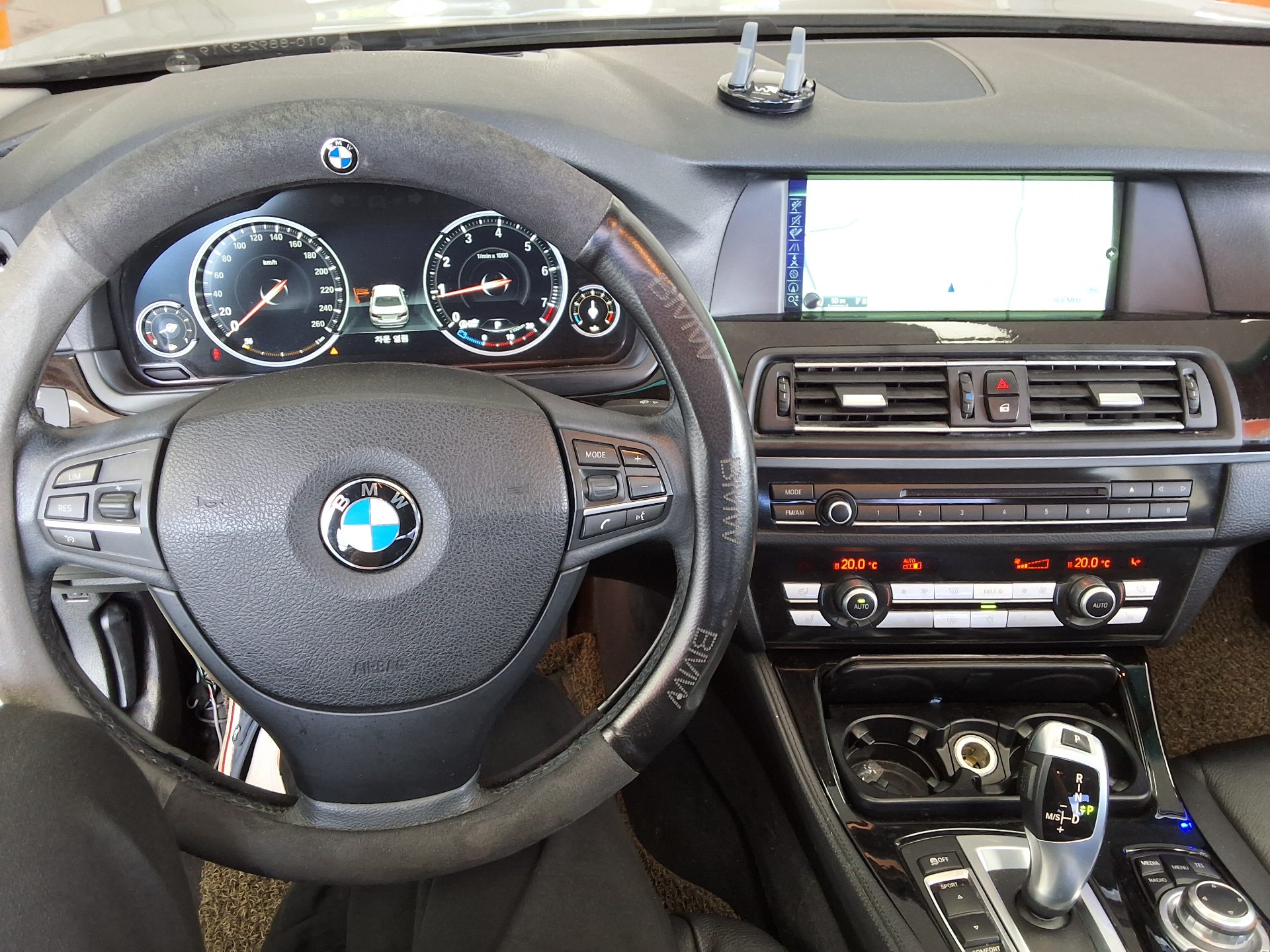 بي إم دبليو 5 Series (6Th Gen) 528I 2013 528i