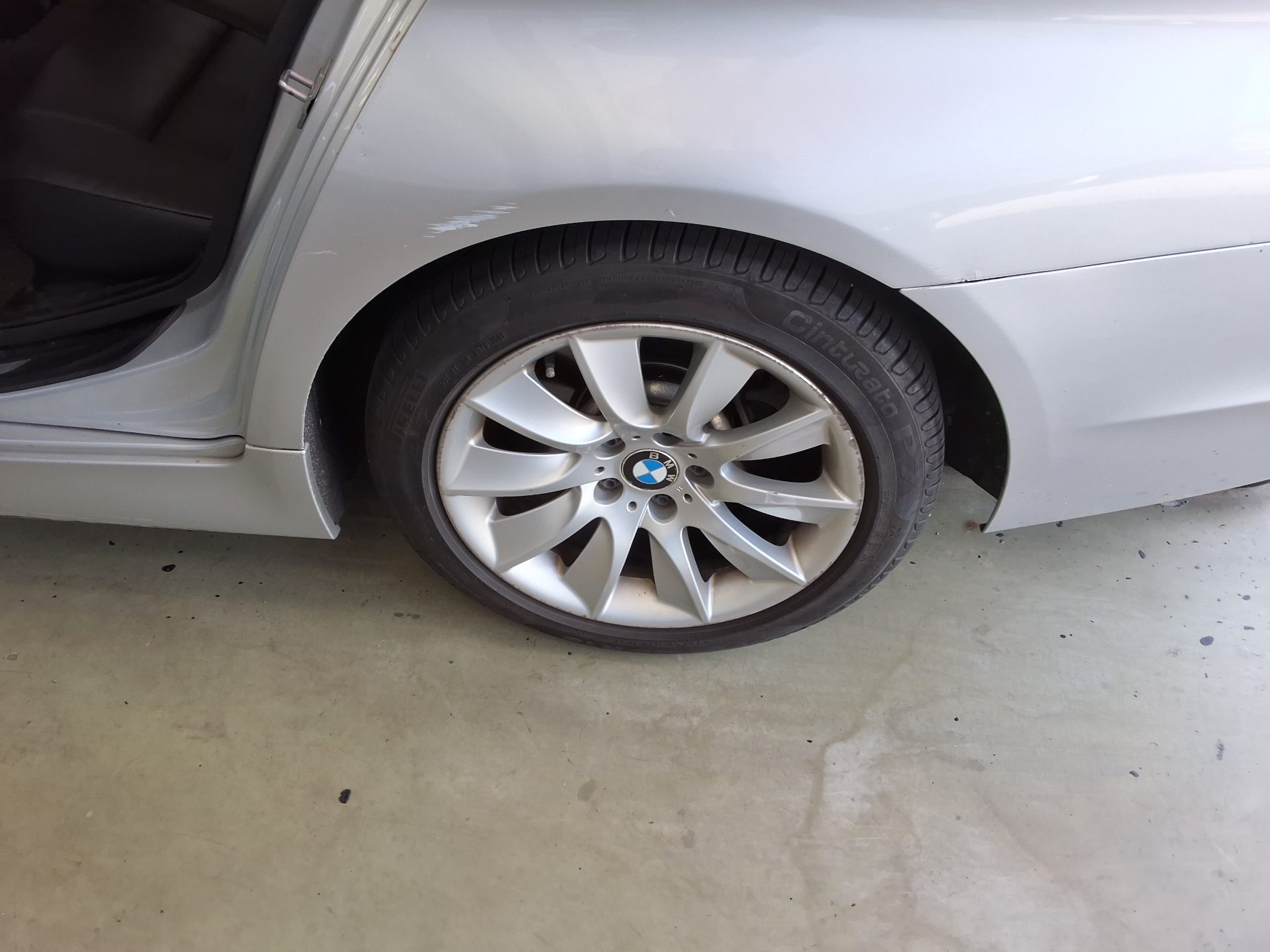 بي إم دبليو 5 Series (6Th Gen) 528I 2013 528i