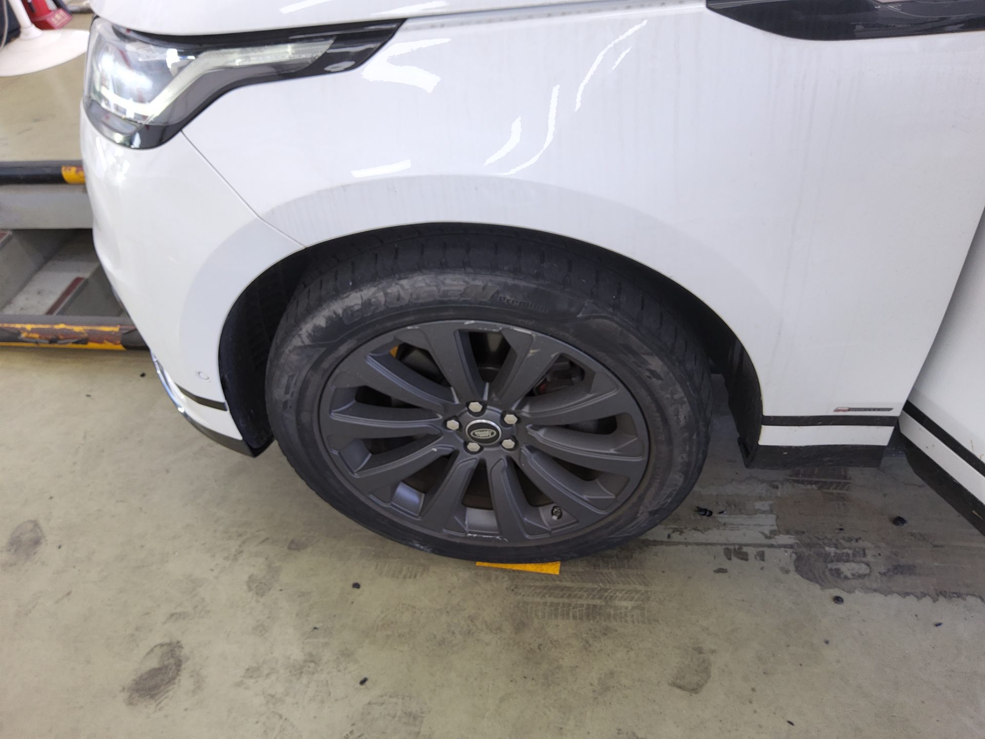 لاند روفر Rover رينج روفر Velar 3.0 D300 Se R Dynamic 2019 SE