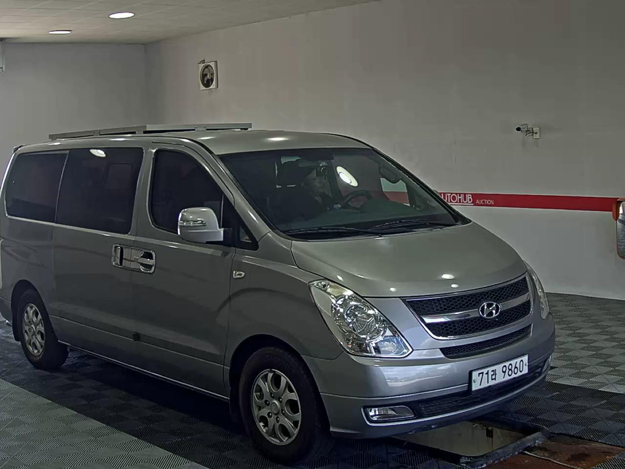 هيونداي جراند ستاركس 12 Seater ديزل Cvx Value 2011