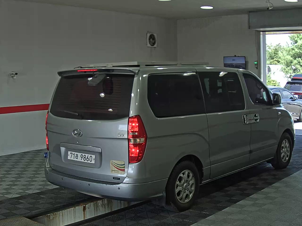 هيونداي جراند ستاركس 12 Seater ديزل Cvx Value 2011