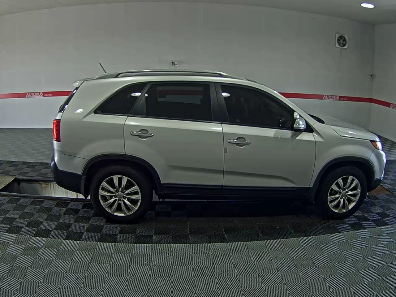 كيا سورينتو 2011 TLX بريميوم