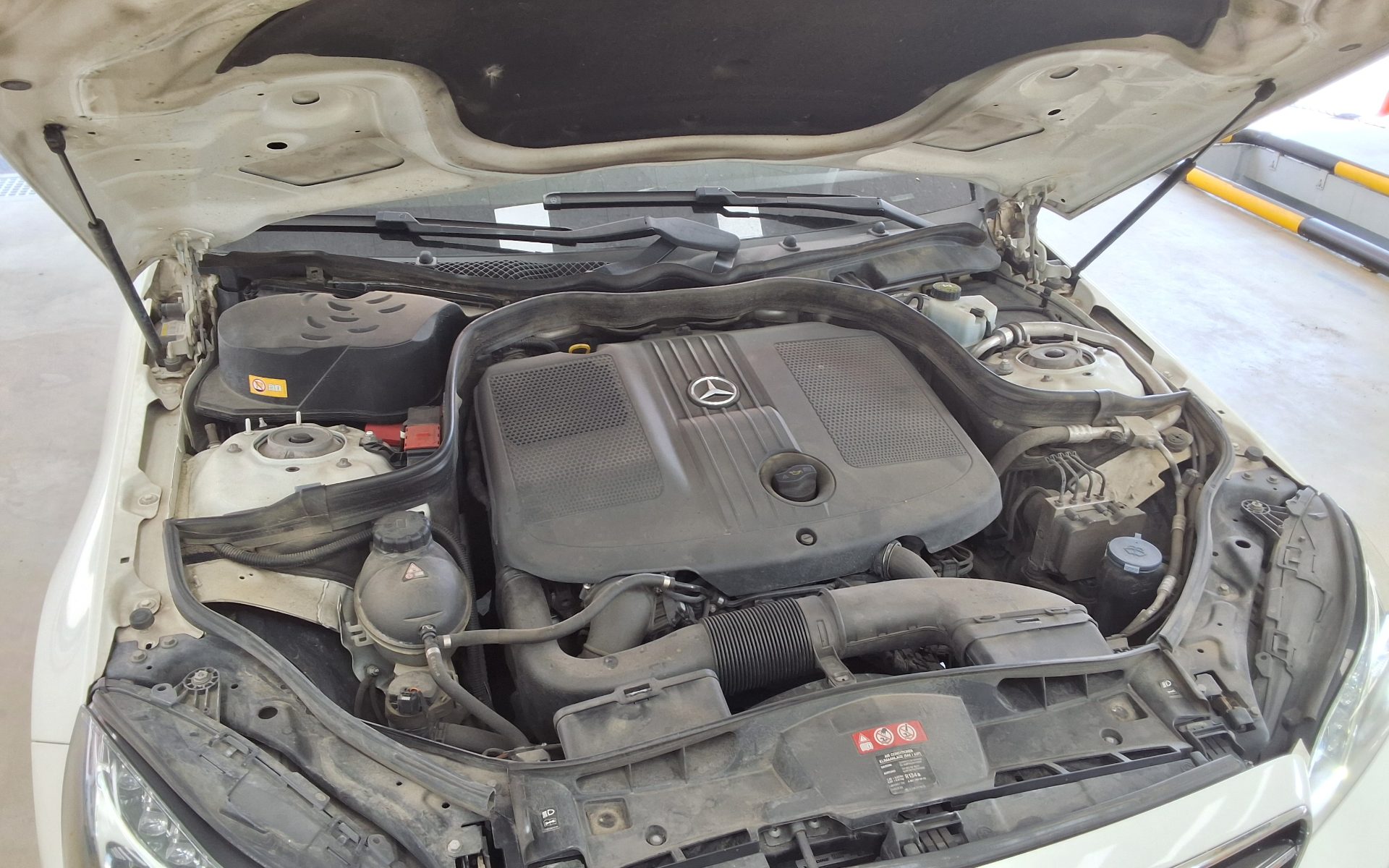 مرسيدس بنز E Class (4Th Gen) E220 Cdi Bluetec Avantgarde Sport 2016 SPORT