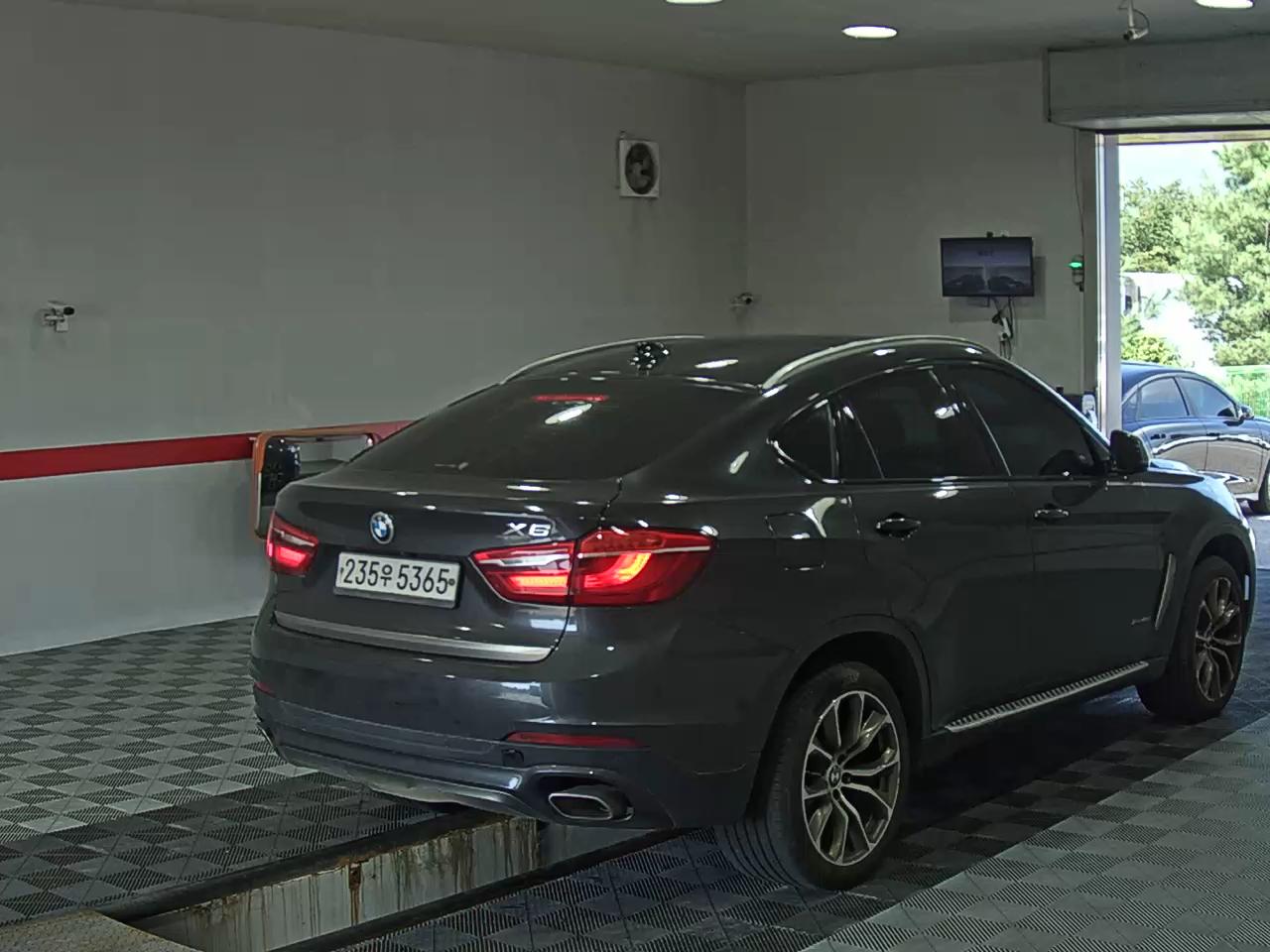بي إم دبليو X6 (2Nd Gen) 40D إكس درايف 2016