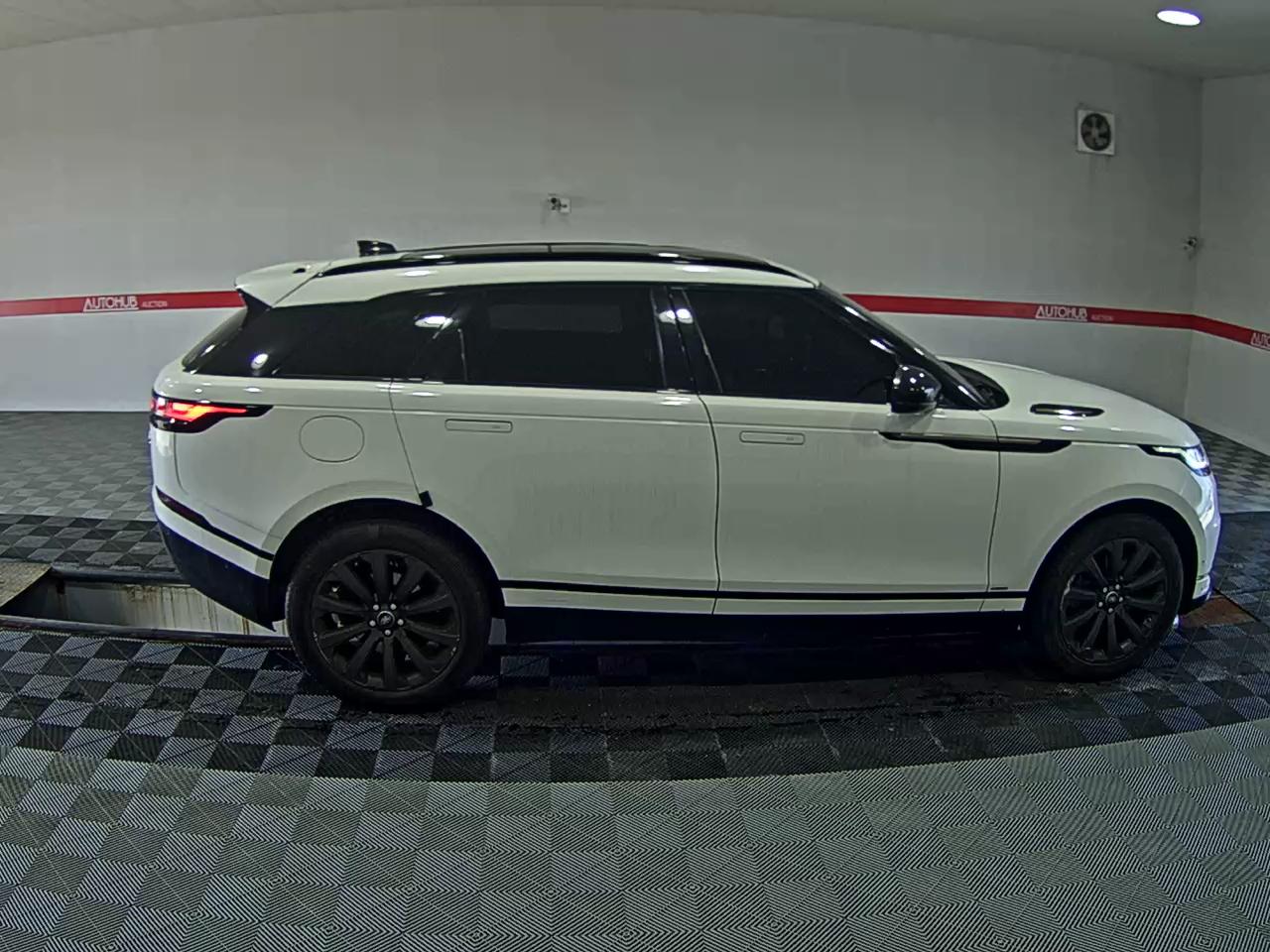 لاند روفر Rover رينج روفر Velar 3.0 D300 Se R Dynamic 2019 SE