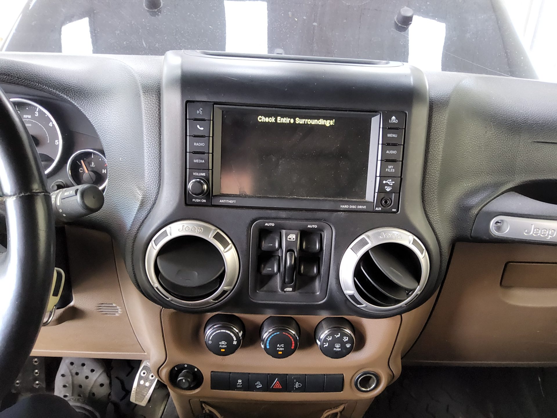 جيب رانجلر (Jk) 2.8 Rubicon 4 أبواب 2012