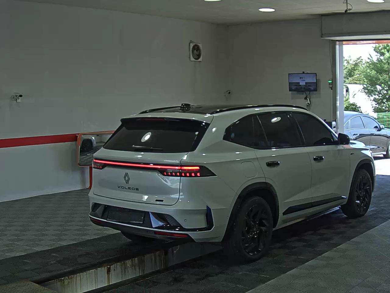 رينو (Samsung) Grand Koleos هايبرد 1.5 HEV Esprit Alpine 2025