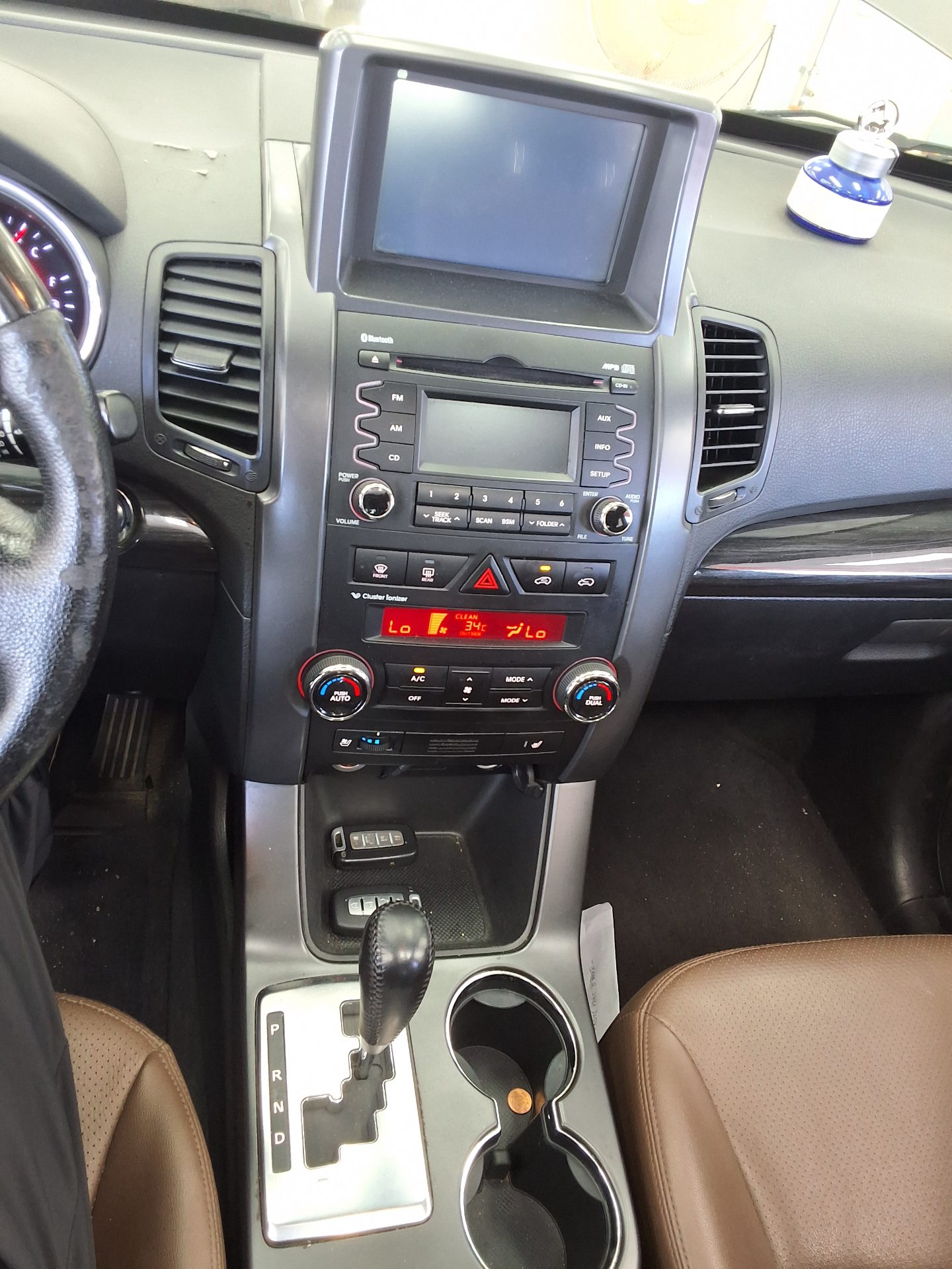كيا سورينتو 2012 TLX فاخر