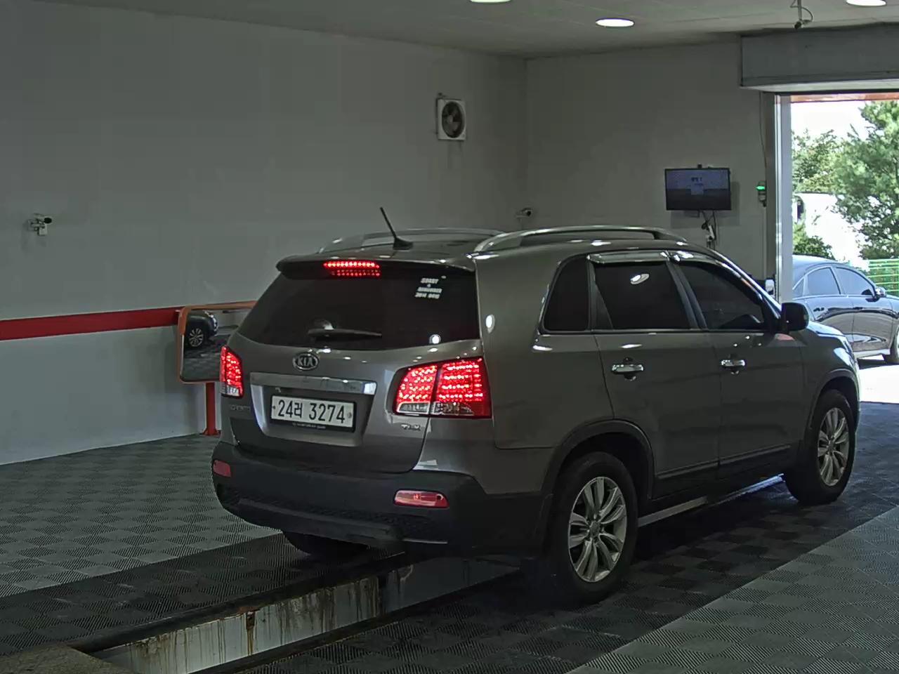 كيا سورينتو 2012 TLX فاخر