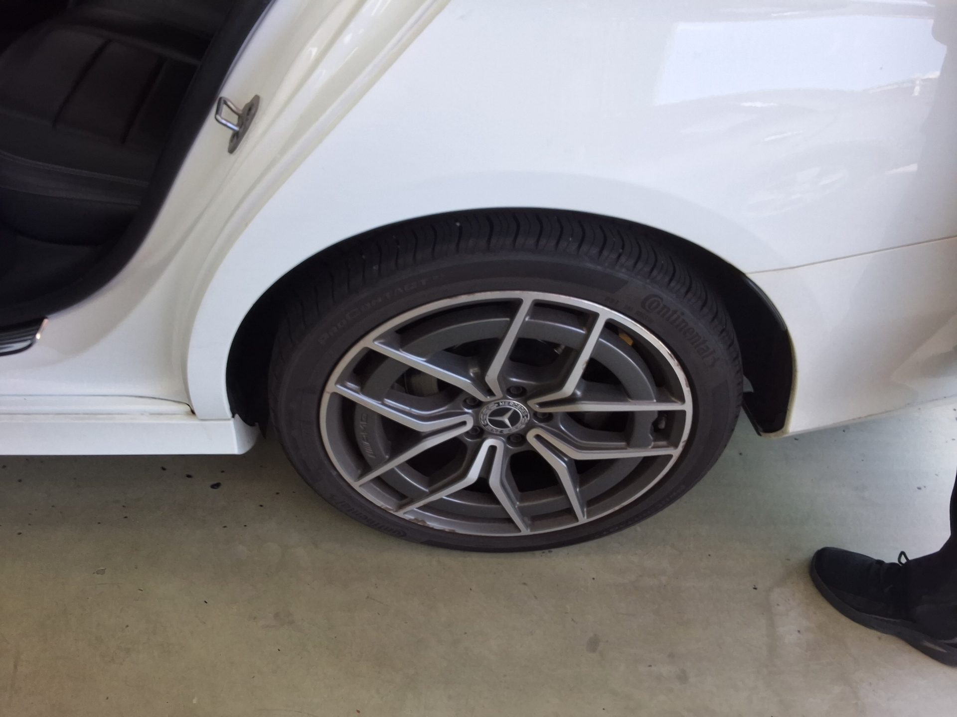 مرسيدس بنز E Class (5Th Gen) E220D فورماتيك AMG Line 2021 E220d 4MATIC LINE