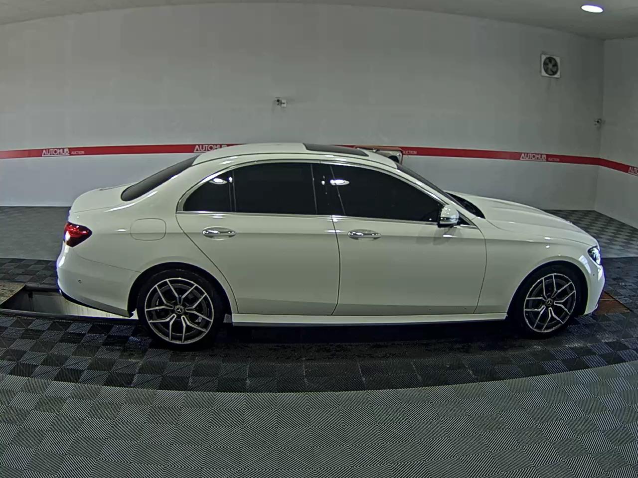 مرسيدس بنز E Class (5Th Gen) E220D فورماتيك AMG Line 2021 E220d 4MATIC LINE