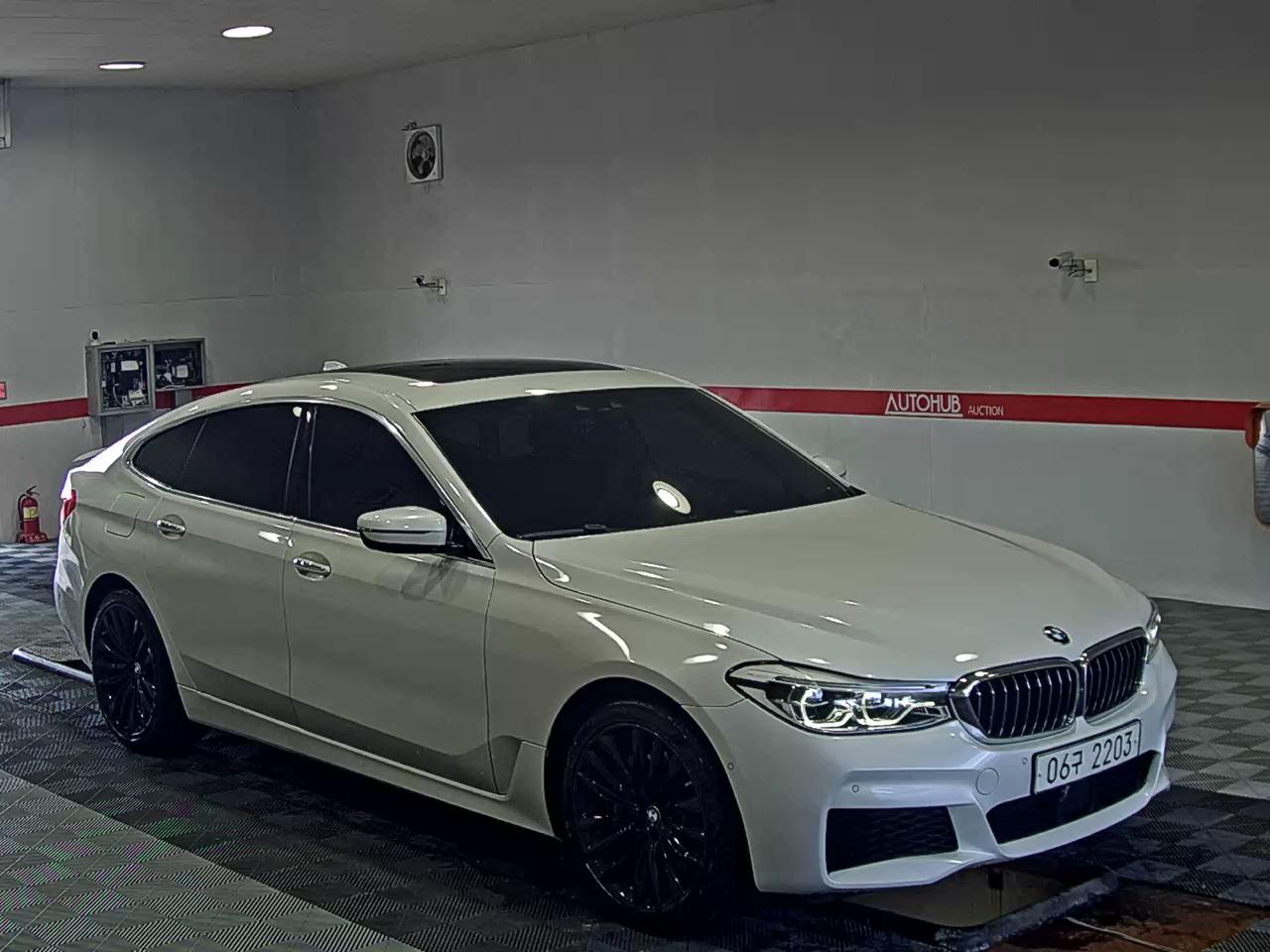 بي إم دبليو Gran Turismo (GT) 6 Series 640I إكس درايف لكجري 2018 GT فاخر