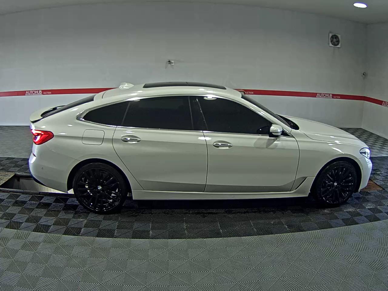 بي إم دبليو Gran Turismo (GT) 6 Series 640I إكس درايف لكجري 2018 GT فاخر