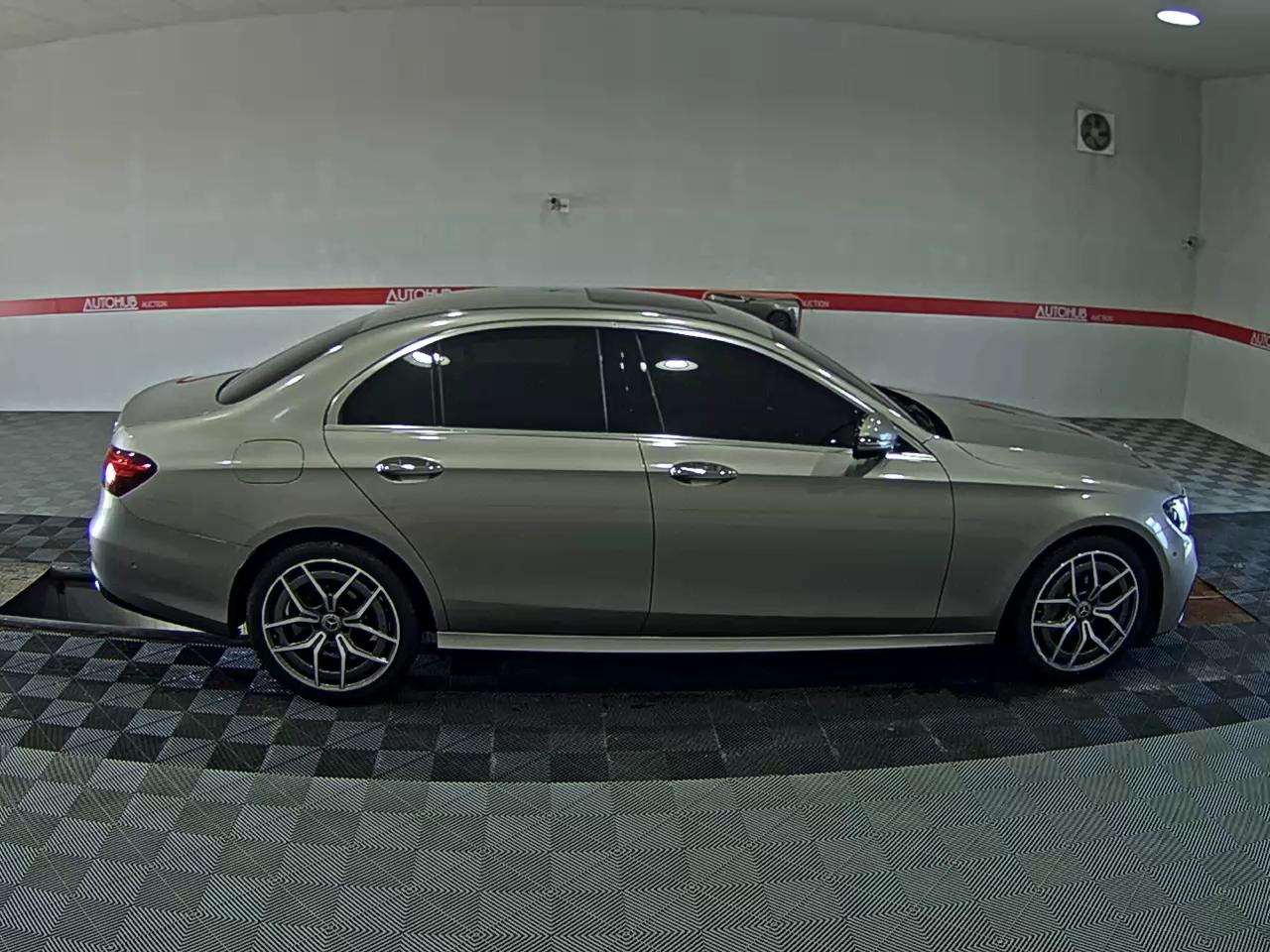 مرسيدس بنز E Class (5Th Gen) E220D فورماتيك AMG Line 2021 E220d 4MATIC LINE
