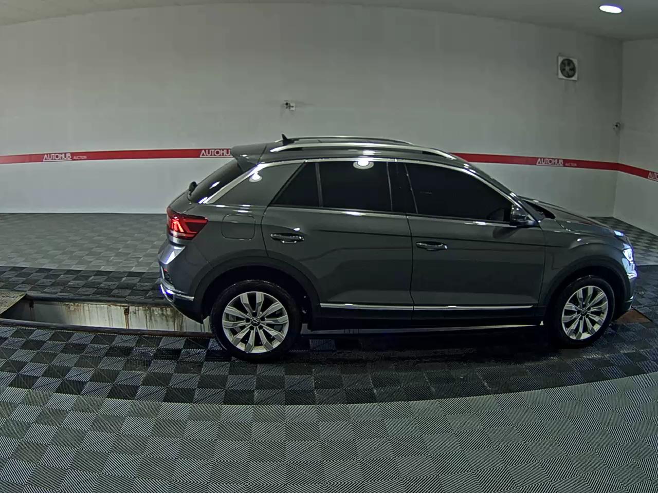فولكس فاجن T Roc 2.0 TDI بريميوم 2021 بريميوم