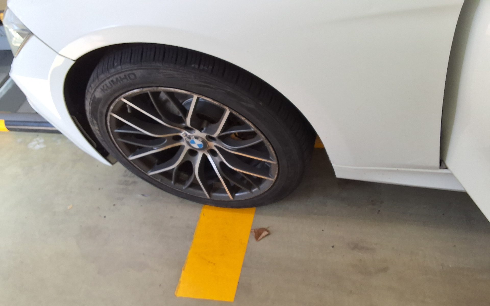 بي إم دبليو 3 Series (6Th Gen) 320D 2015 320d