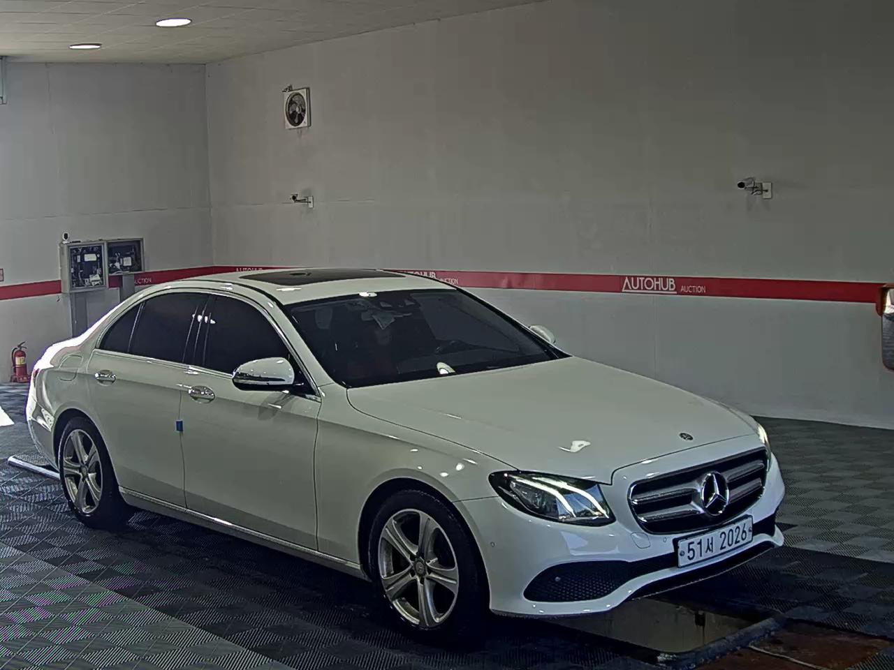 مرسيدس بنز E Class (5Th Gen) E200 Avantgarde 2017 E200