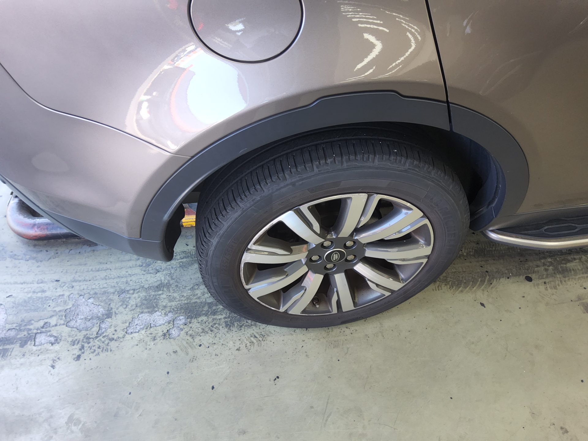 لاند روفر Rover Discovery Sport 2.0 Td4 Hse لكجري 2017 SPORT فاخر